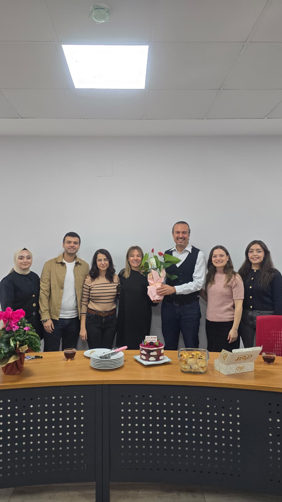  WhatsApp Image 2025-11-14 at 14.06.19